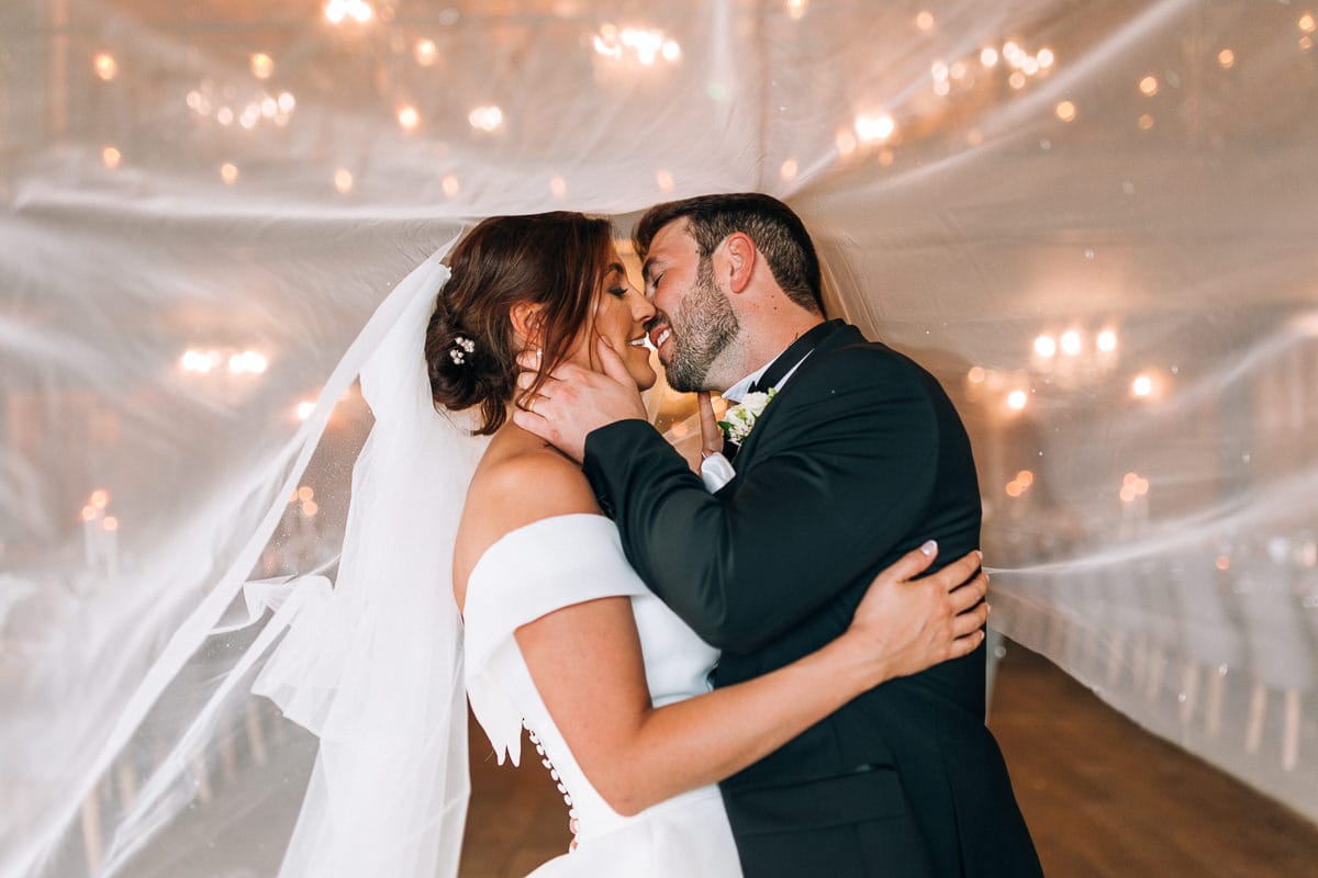 Why wedding photographer is so expensive
